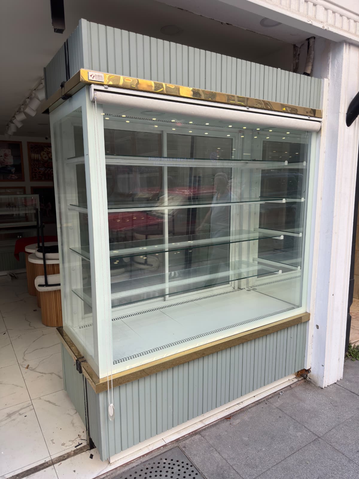 Pasta Teşhir Dolabı 170x80x220cm