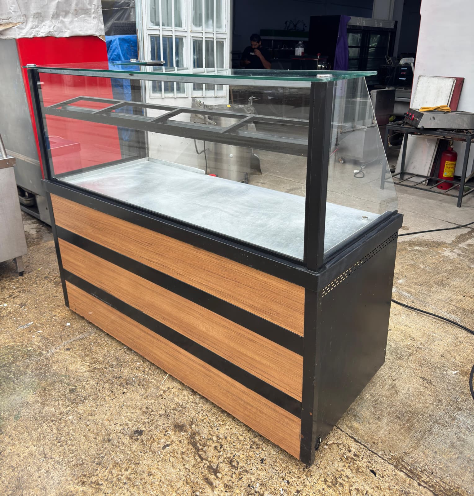 Elektrikli Sulu Sistem Mobilyalı Börek Isıtıcılı Tezgah 180x70x85 cm 2